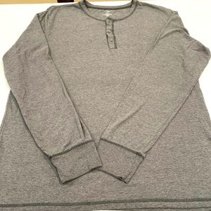 🔹Men’s T-Shirt Brand Long Sleeve T-Shirt 3 Button Front..